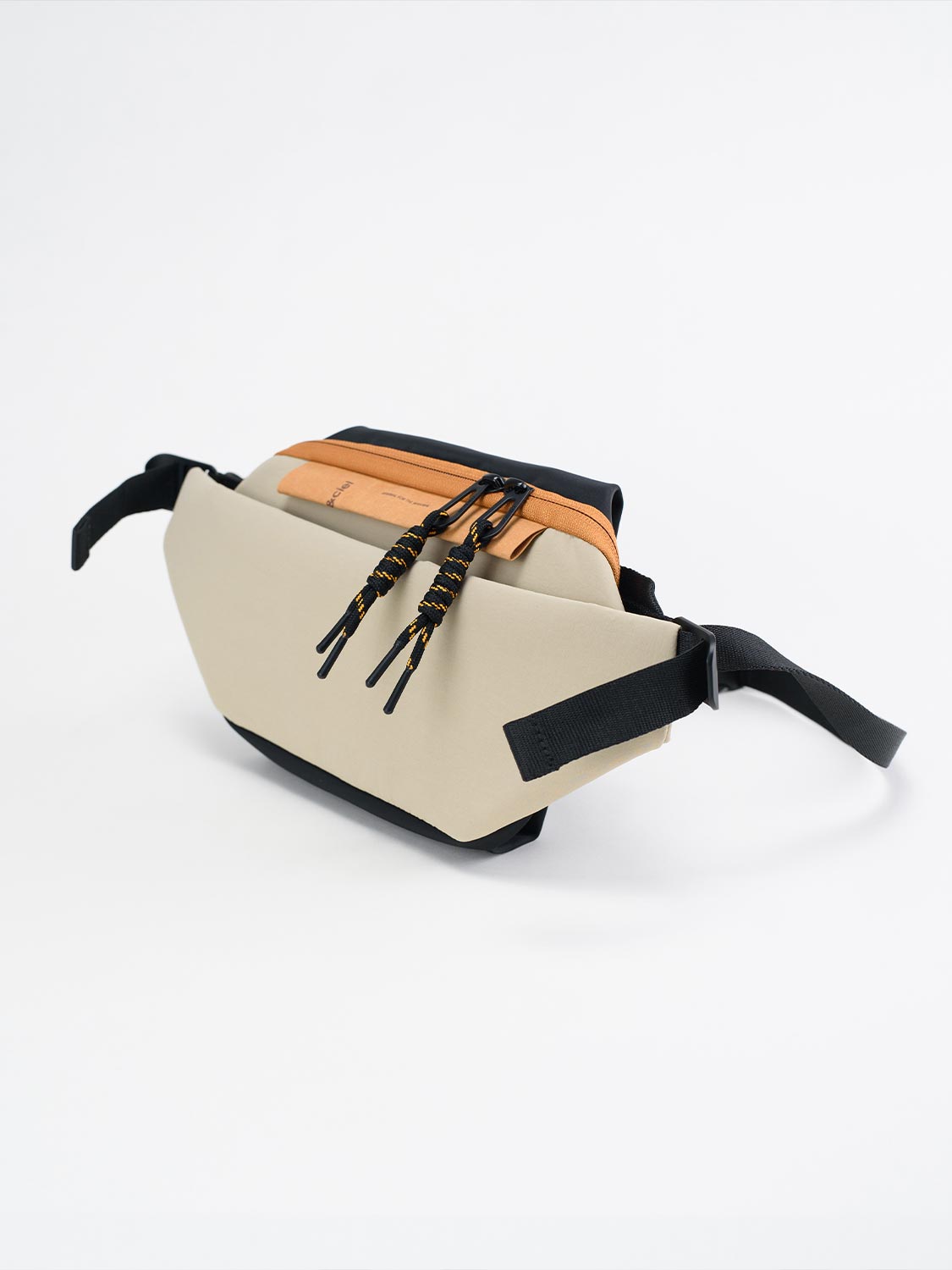 Isarau Bag S Robin Beige