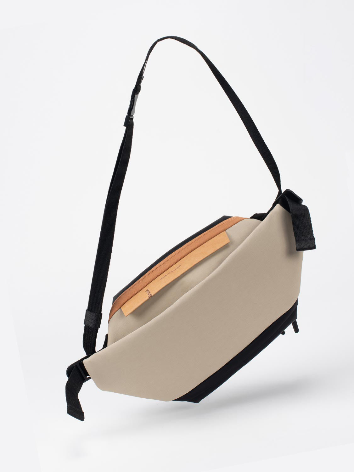 Isarau Bag S Robin Beige