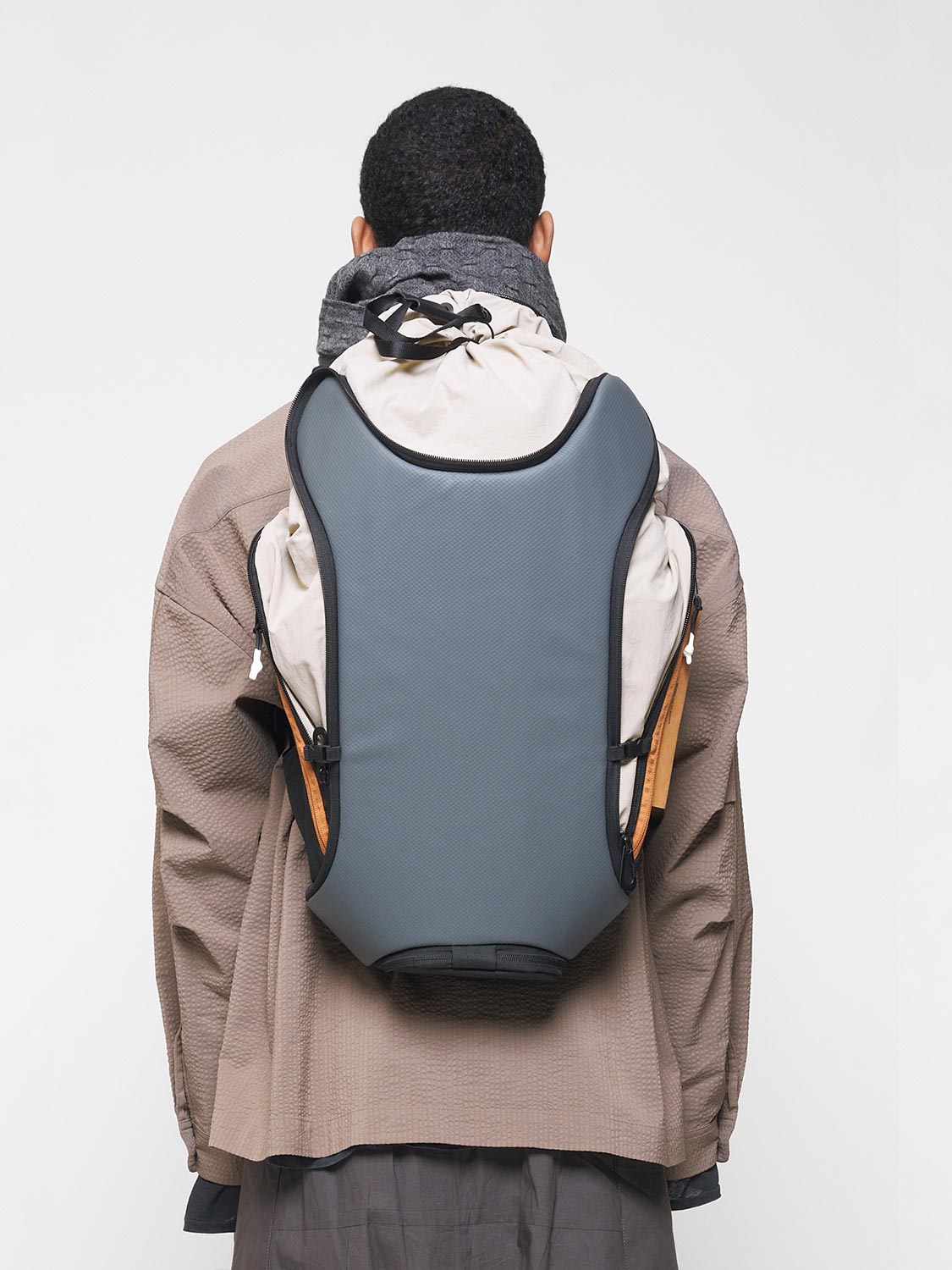 Avon Backpack Robin Grey