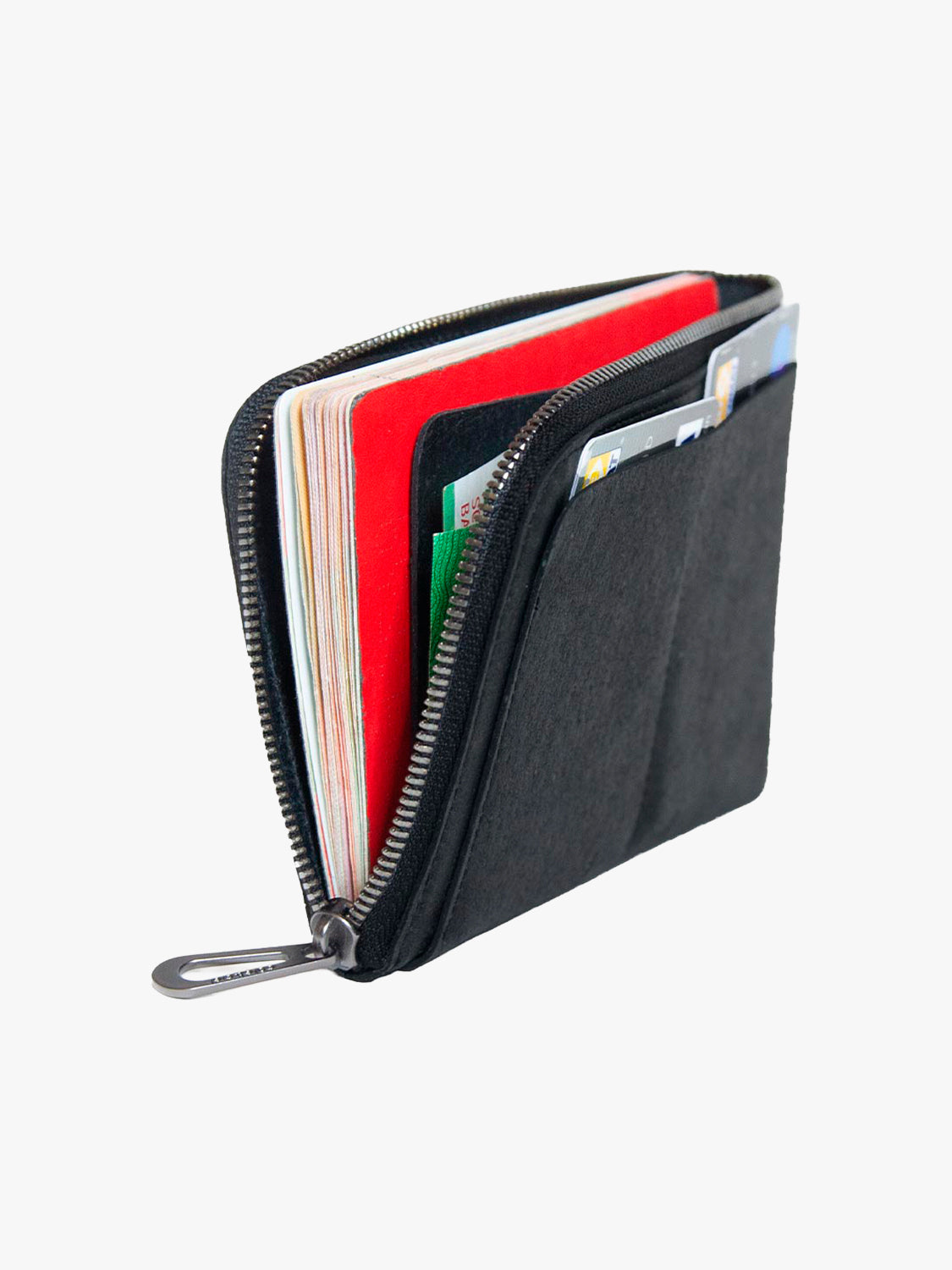 Zippered Wallet L Recycled Leather Black