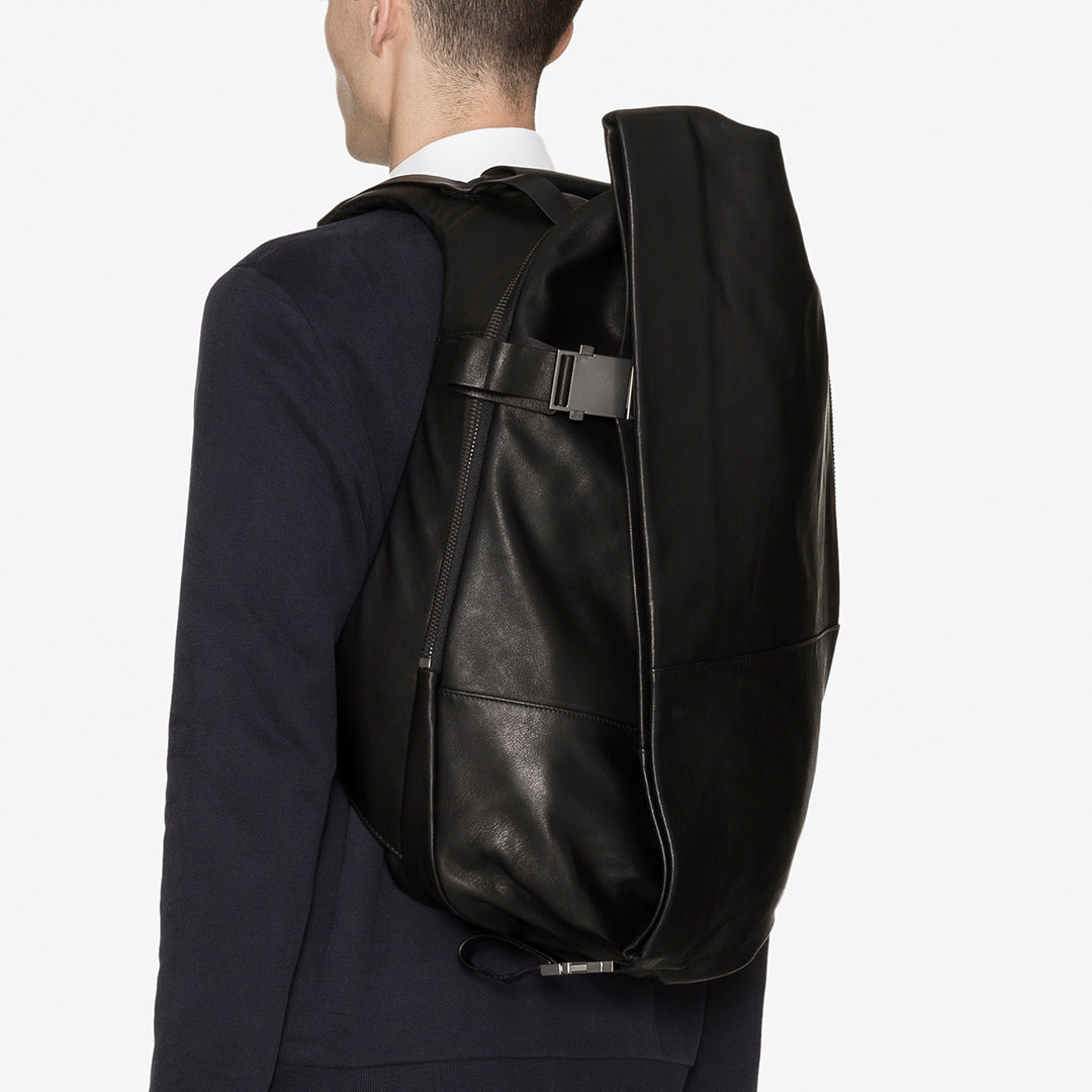 Isar M Alias Black