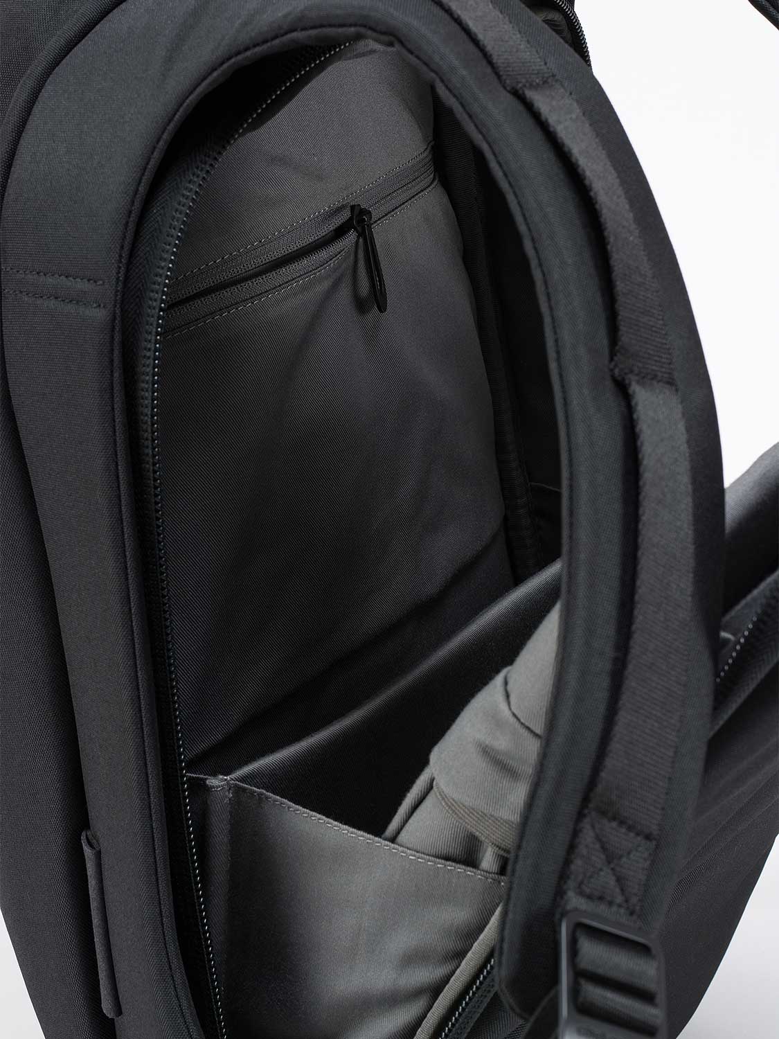 Isar M EcoYarn Black