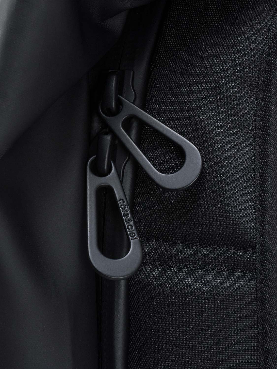 Nile M Obsidian Black