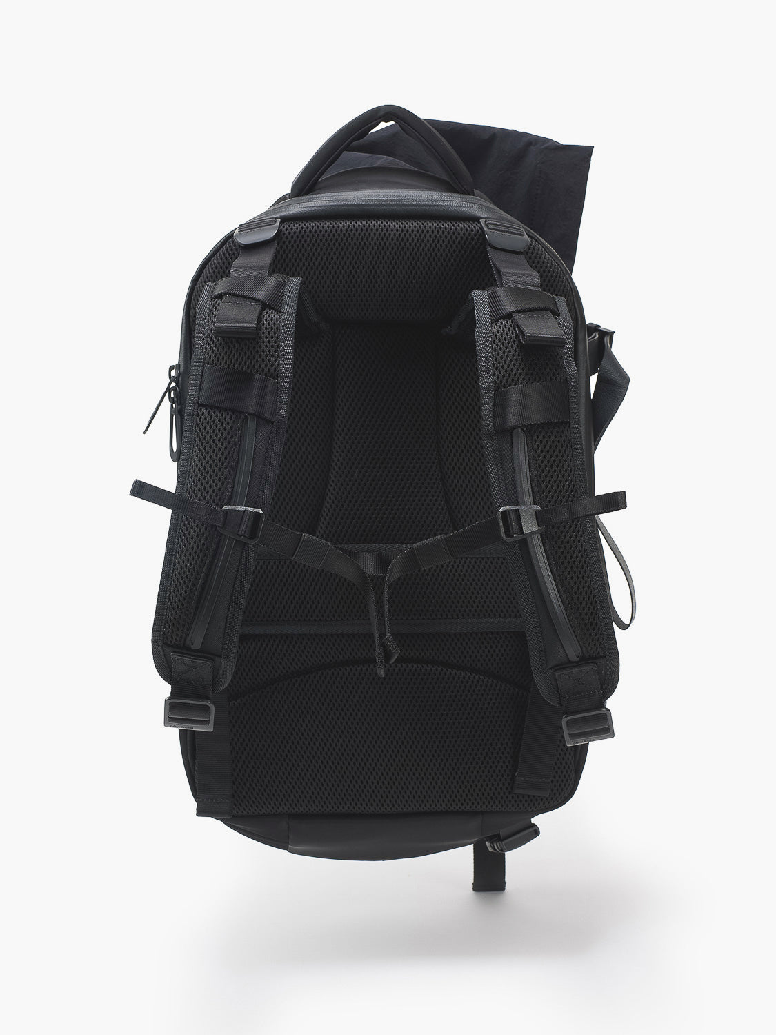 Isar M Komatsu Onibegie Nylon Black