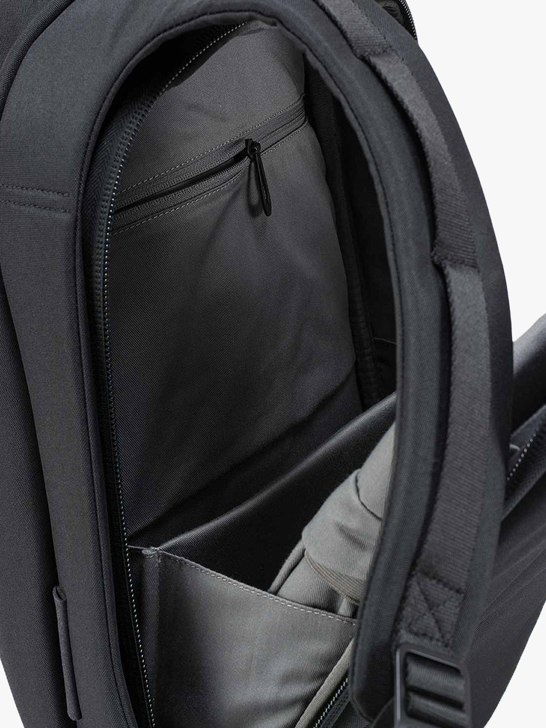 Isar M EcoYarn Black