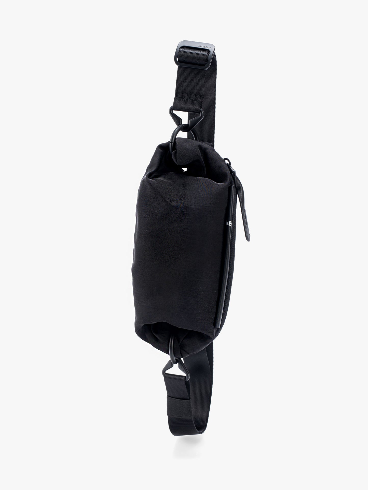Nestos Smooth Black Pouch