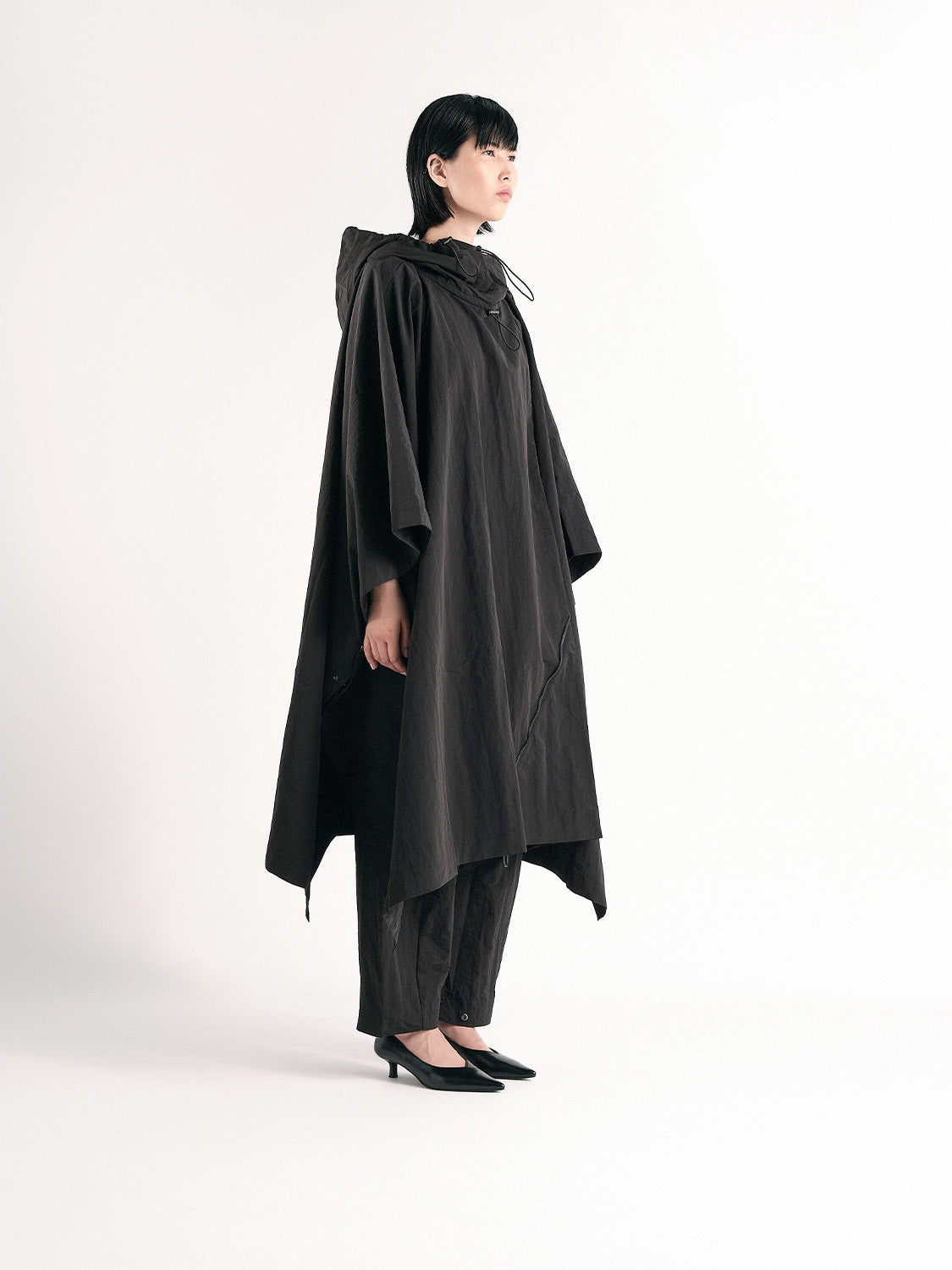 Vertex Poncho Black