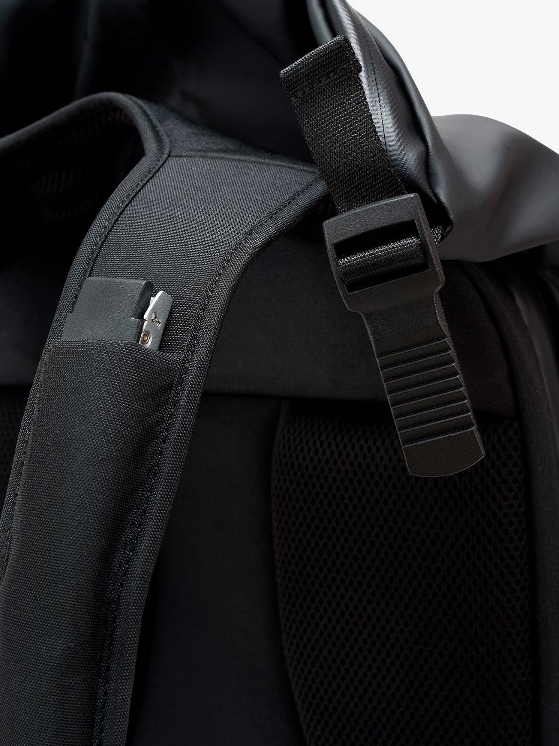 coteetciel Backpack Nile S Obsidian côte&ciel US 29026