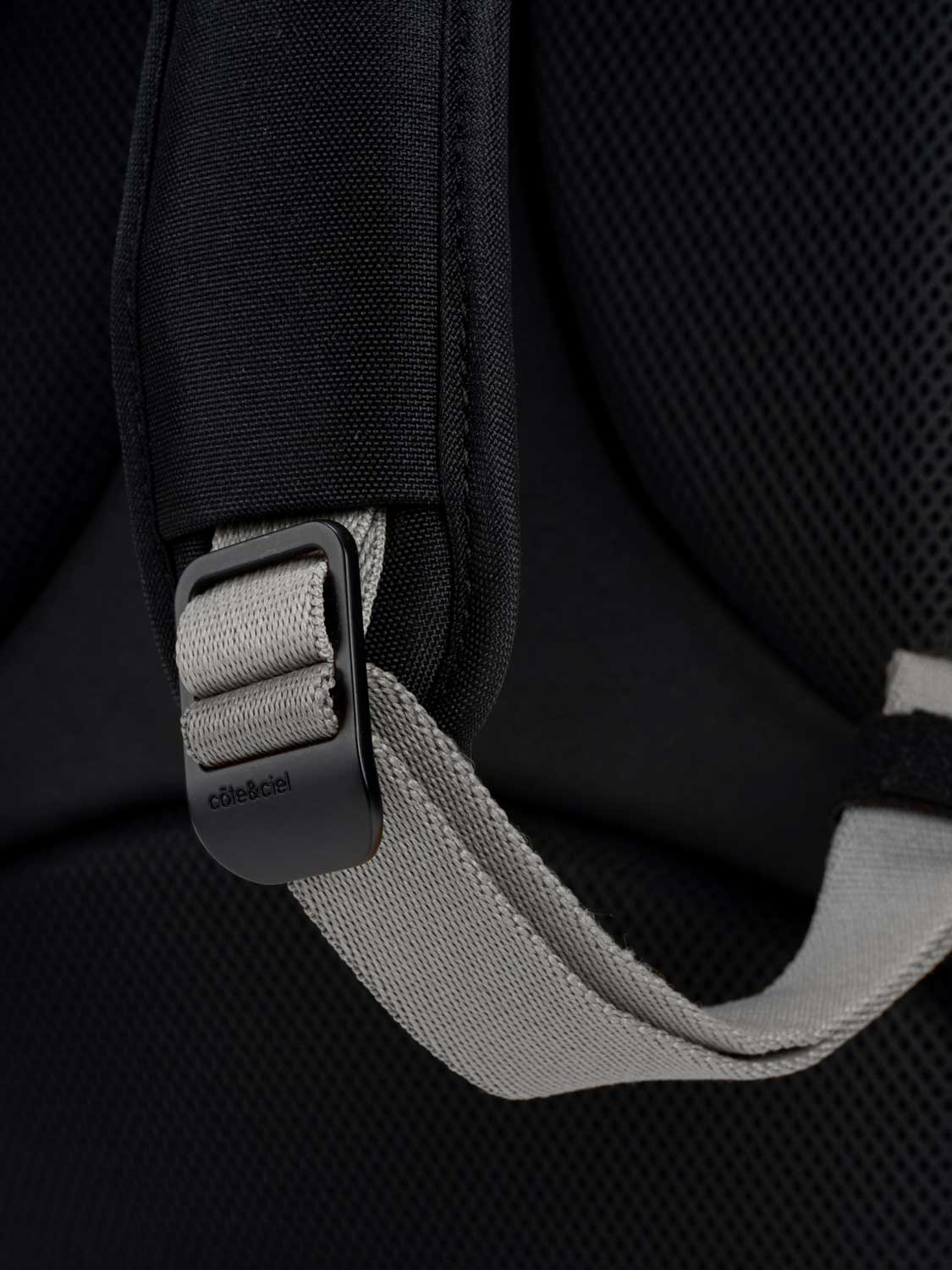 coteetciel Backpack Nile S Smooth Black Colour Accent côte&ciel US 29169