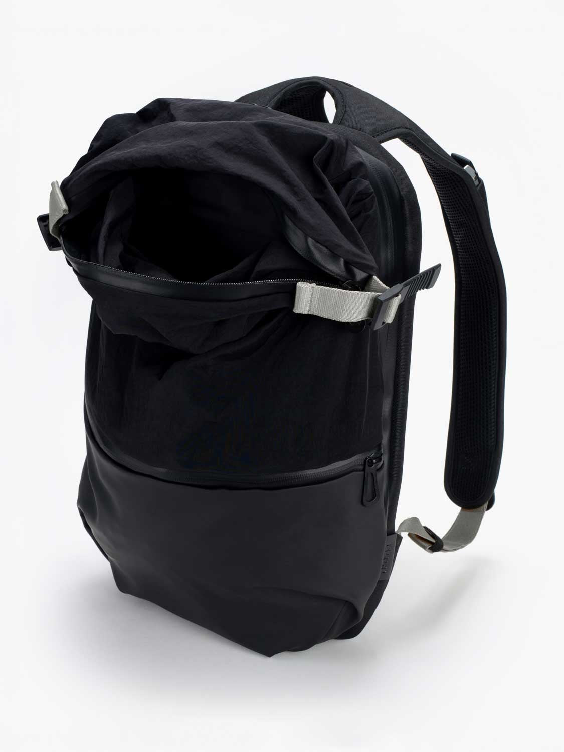 coteetciel Backpack Nile S Smooth Black Colour Accent côte&ciel US 29169