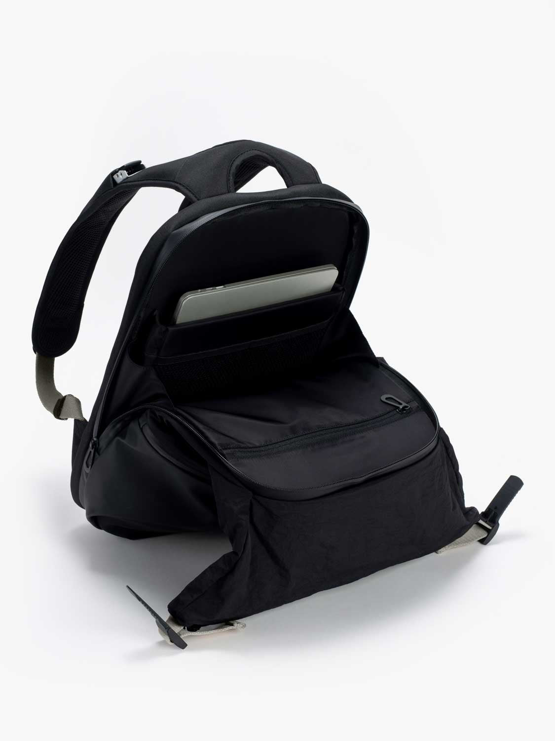 coteetciel Backpack Nile S Smooth Black Colour Accent côte&ciel US 29169