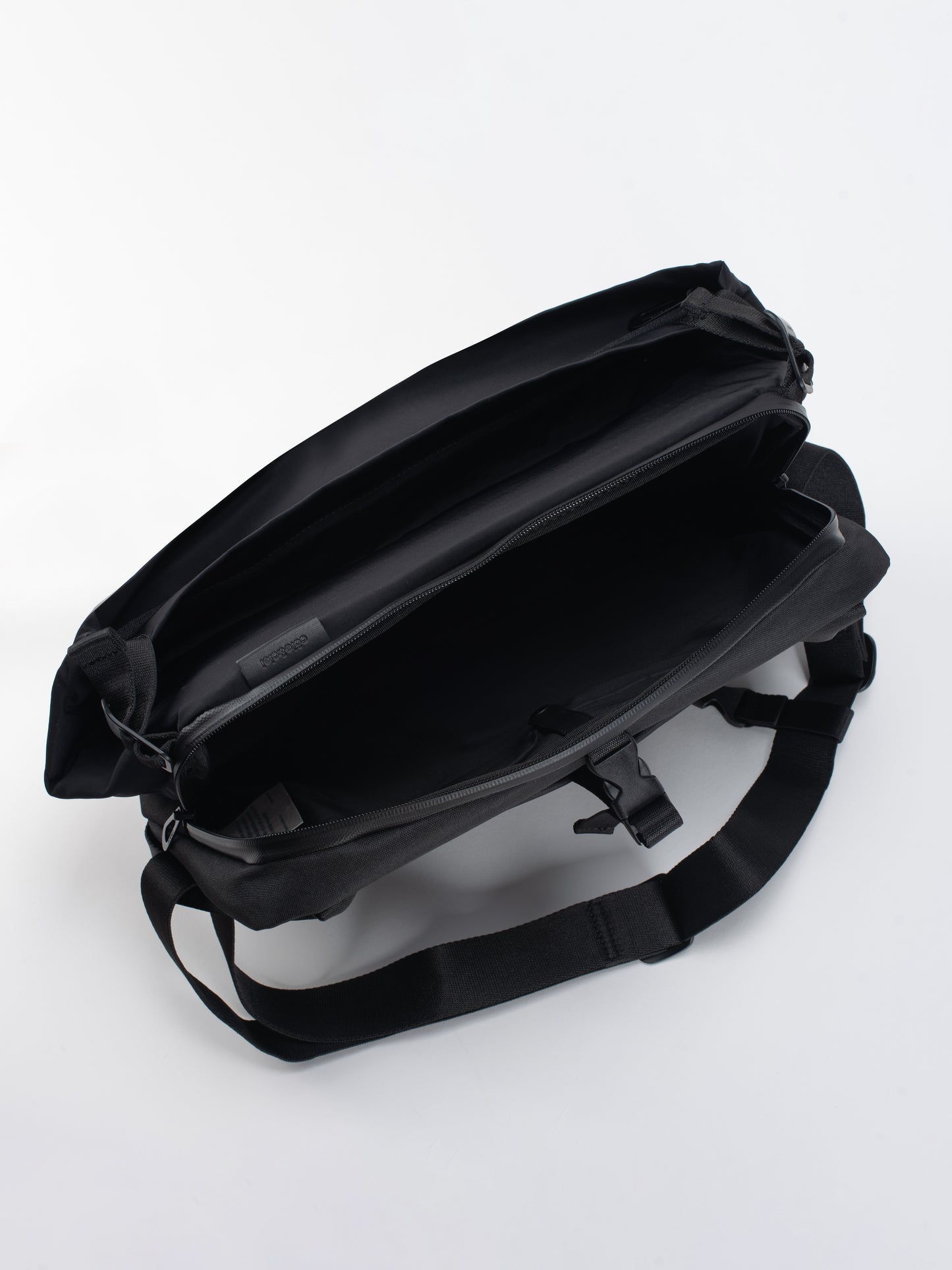 coteetciel Crossbody/Messenger Black Riss MemoryTech Black côte&ciel US 29030