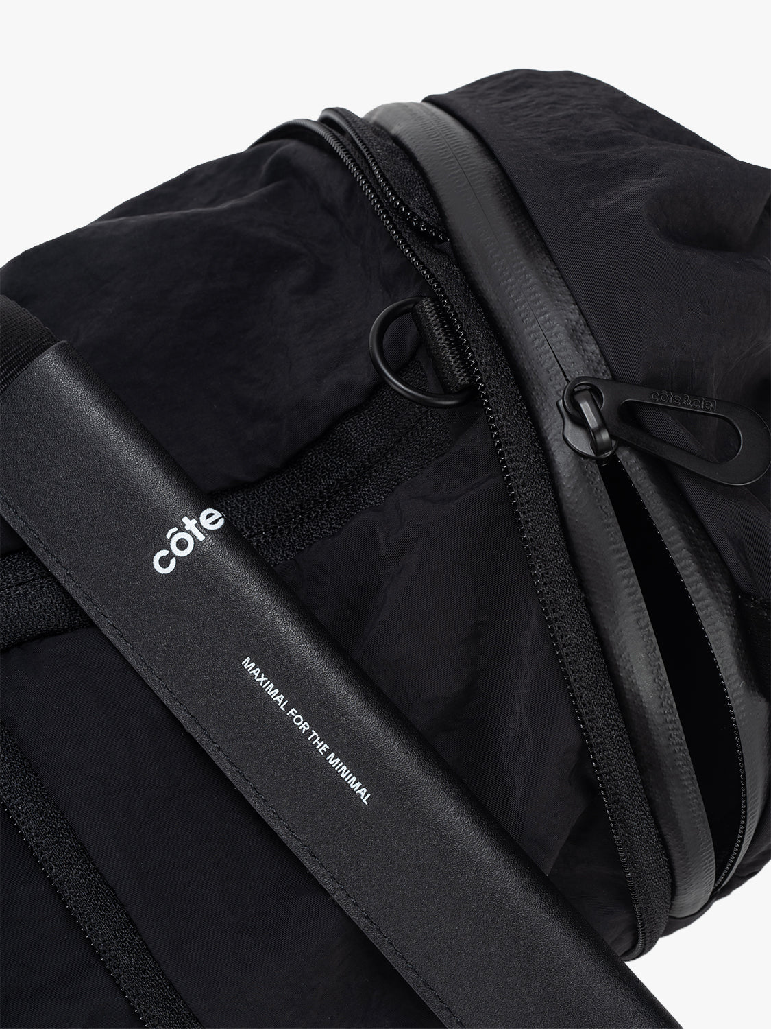 coteetciel Crossbody/Messenger Vikos M Smooth Black Bag côte&ciel US 29150