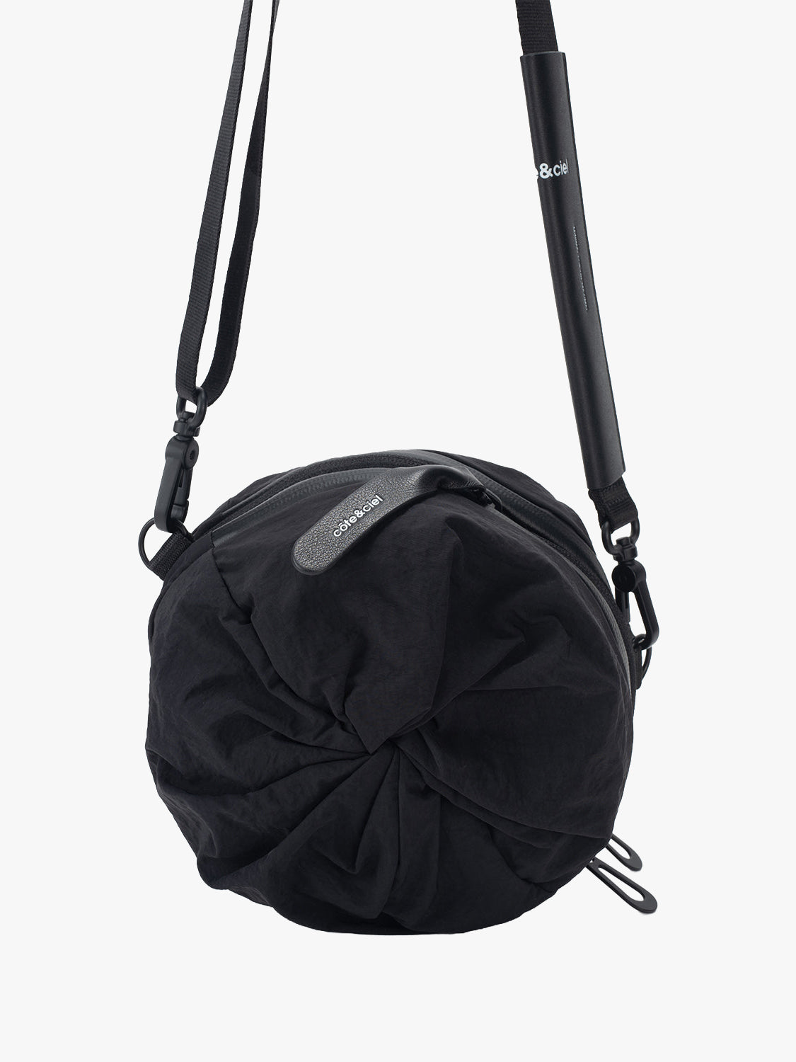 coteetciel Crossbody/Messenger Vikos M Smooth Black Bag côte&ciel US 29150