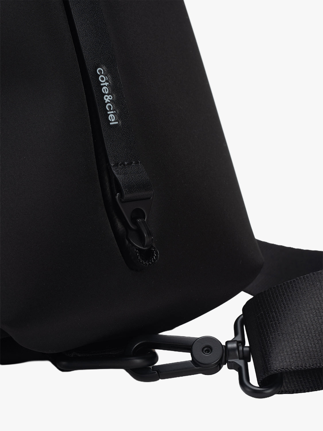 coteetciel Crossbody/Sling Bag Ens Sleek Black Bag côte&ciel US 29152