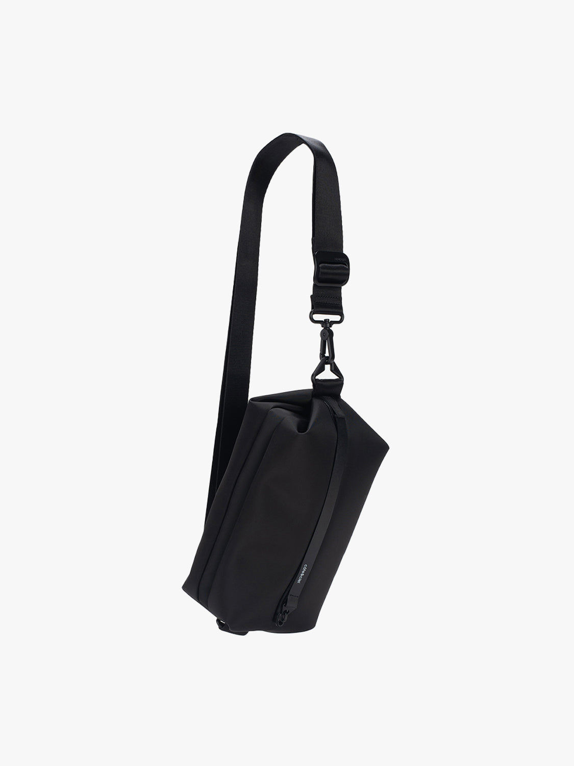 coteetciel Crossbody/Sling Bag Ens Sleek Black Bag côte&ciel US 29152