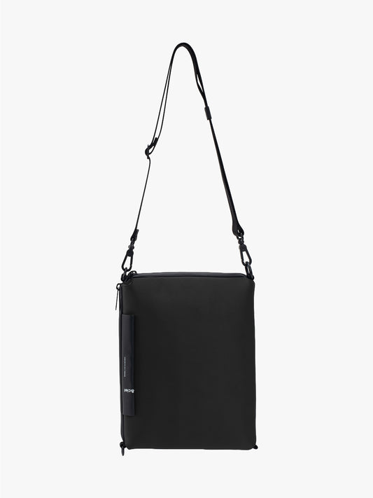 coteetciel Crossbody/Sling Bag Inn M Sleek Black | APPLE EXCLUSIVE côte&ciel US 29254