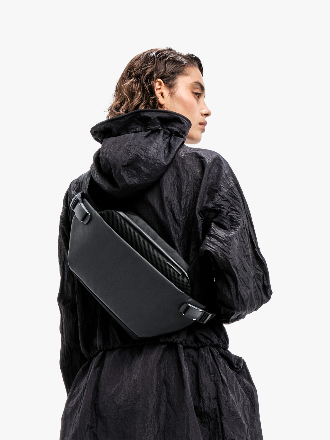 coteetciel Crossbody/Sling Bag Black Isarau M Obsidian Black côte&ciel US 28623