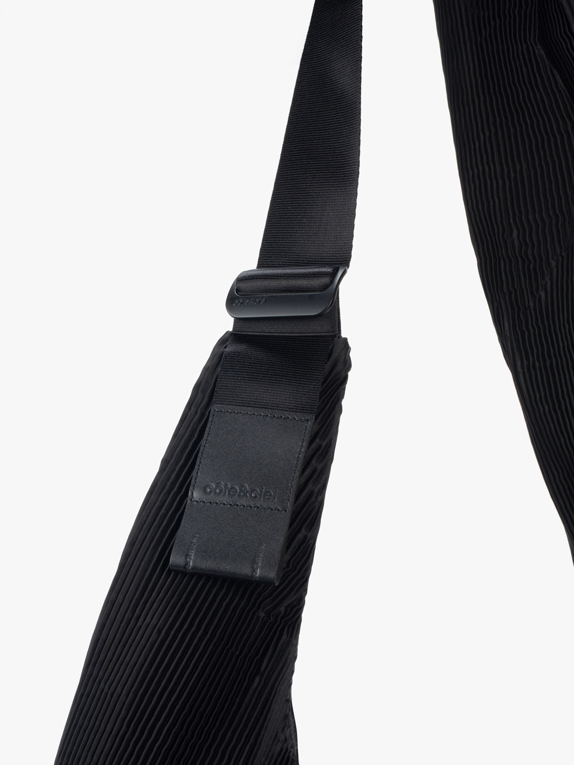 coteetciel Shoulder/Tote Hyco S Pleated Black Bag côte&ciel US 29099