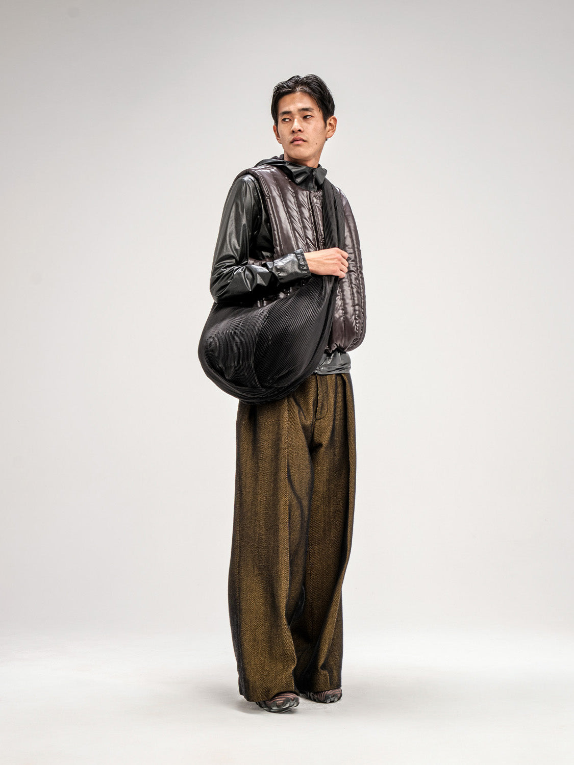 côte&ciel（コートエシエル） HYCO S côte&ciel | Hyco S Pleated Black Bag côte&ciel Official