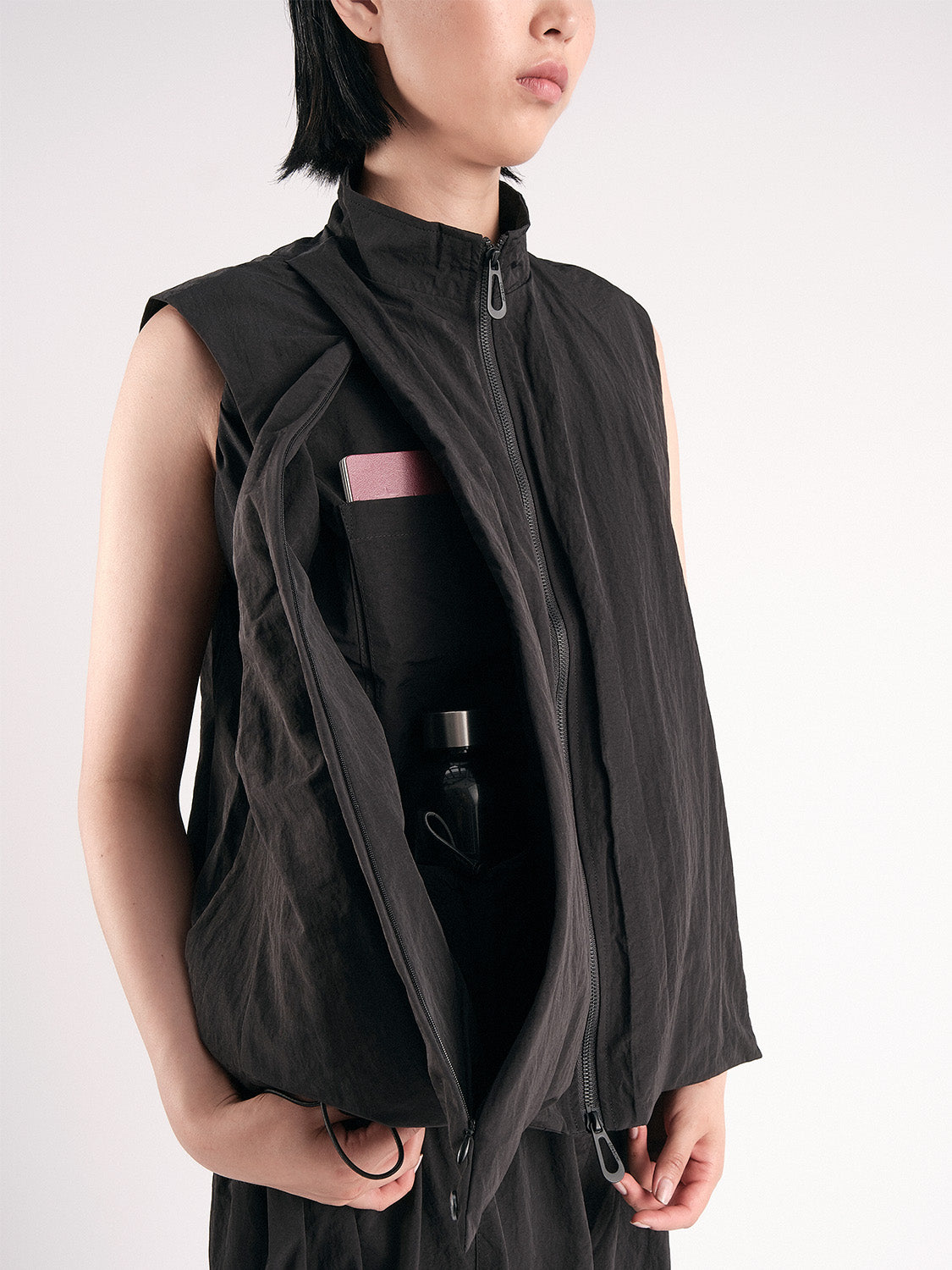 coteetciel Uniform Arc Gilet Black côte&ciel US