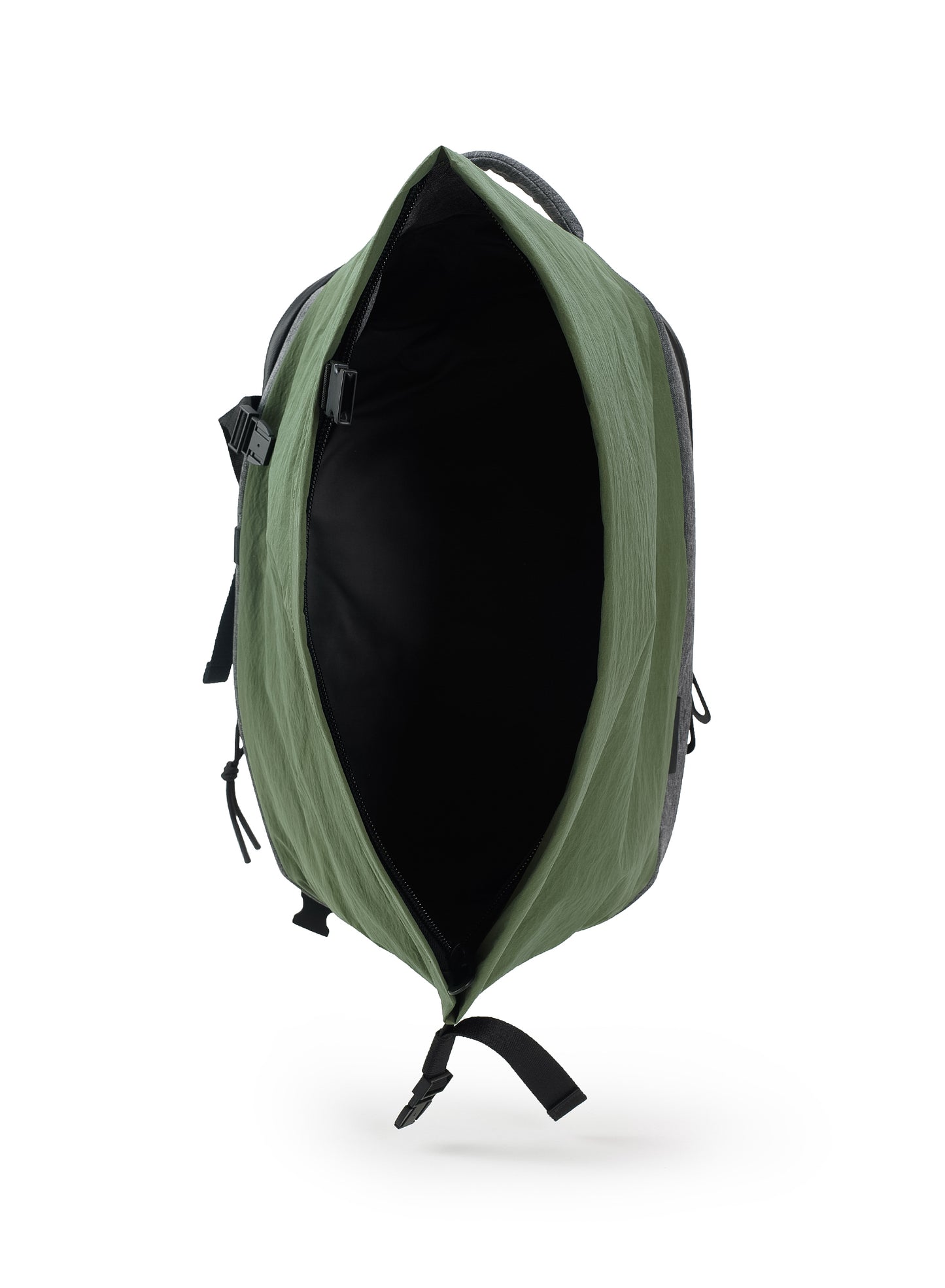 Isar M Komatsu Onibegie Nylon Olive Green