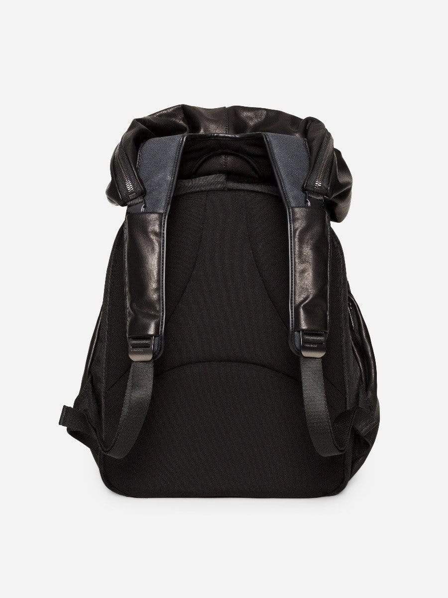 Nile Alias Leather Black