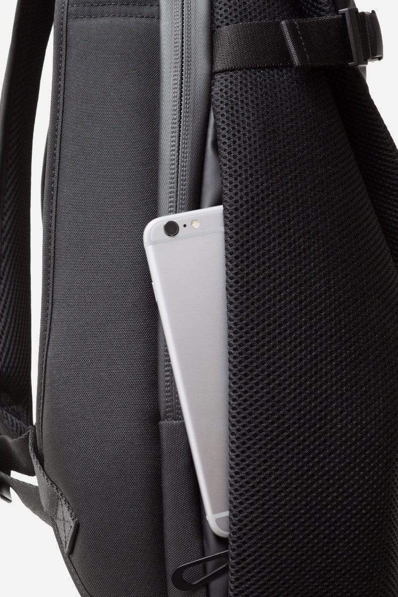coteetciel Backpack Black Isar M Obsidian Black côte&ciel US 28620