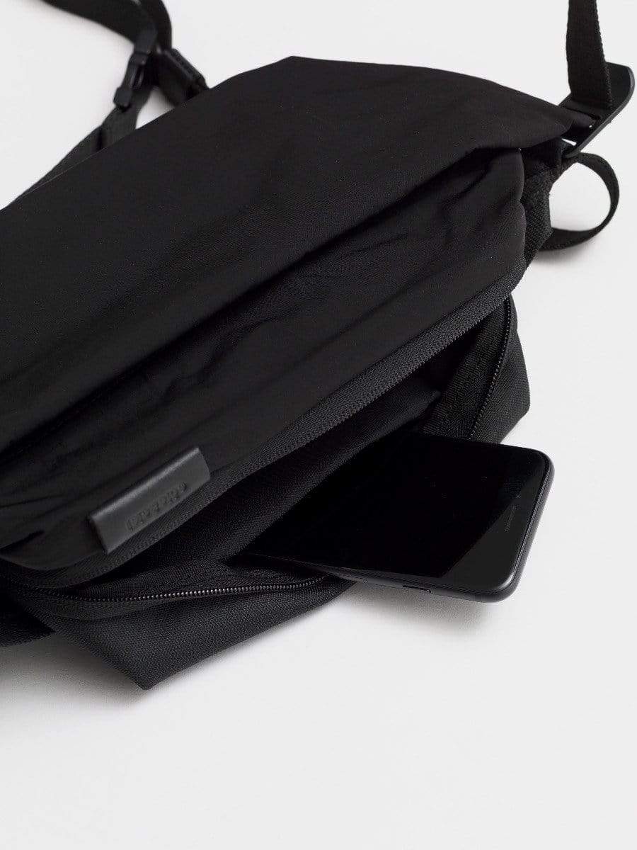 coteetciel Crossbody/Sling Bag Black Isarau S MemoryTech Black côte&ciel US 29031