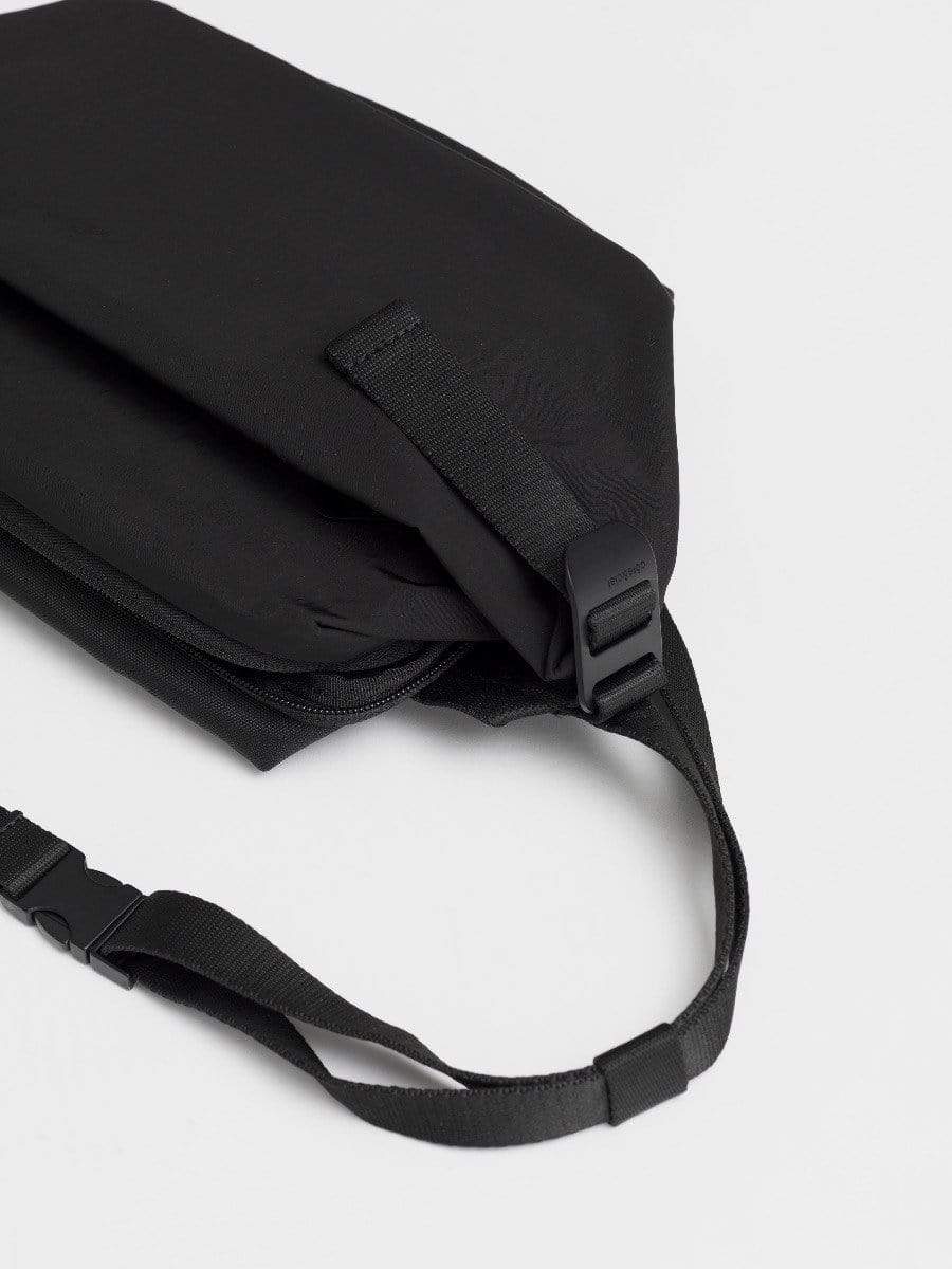 coteetciel Crossbody/Sling Bag Black Isarau S MemoryTech Black côte&ciel US 29031