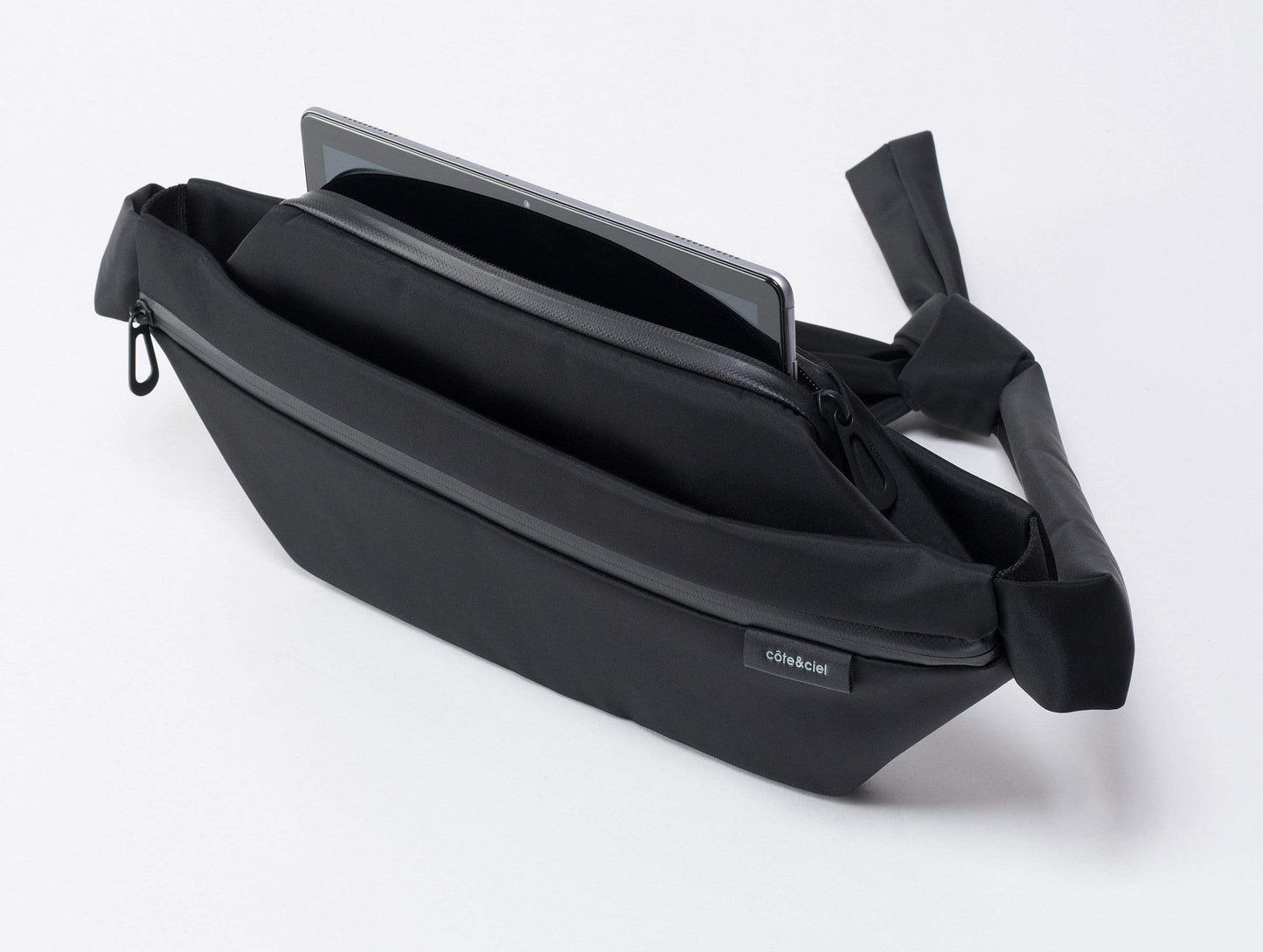 coteetciel Crossbody/Sling Bag Isarau Sleek Black côte&ciel US 28909